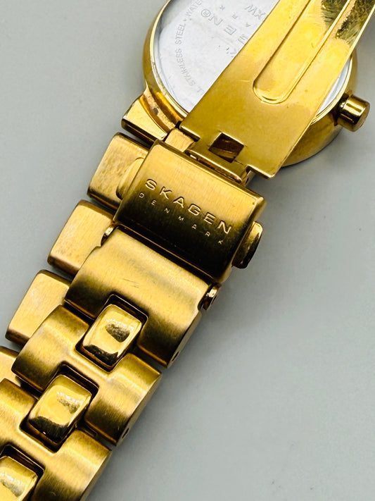 Montre vintage Skagen Denmark Dorée — Minimalisme Scandinave