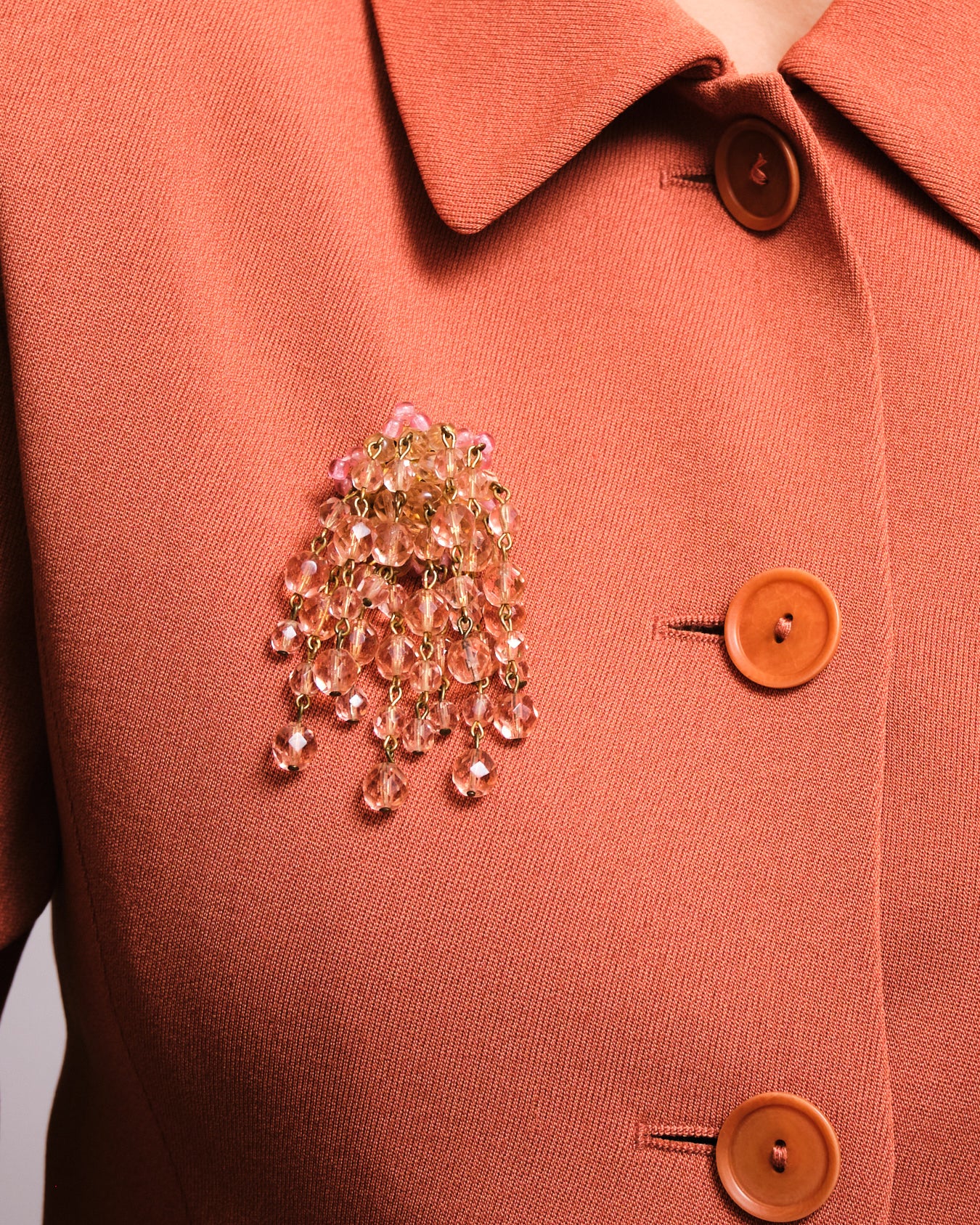 Broche en métal déco verre rose