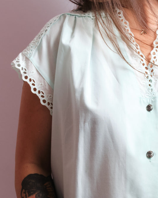 Chemisier vintage en coton — fraîcheur romantique des années 70