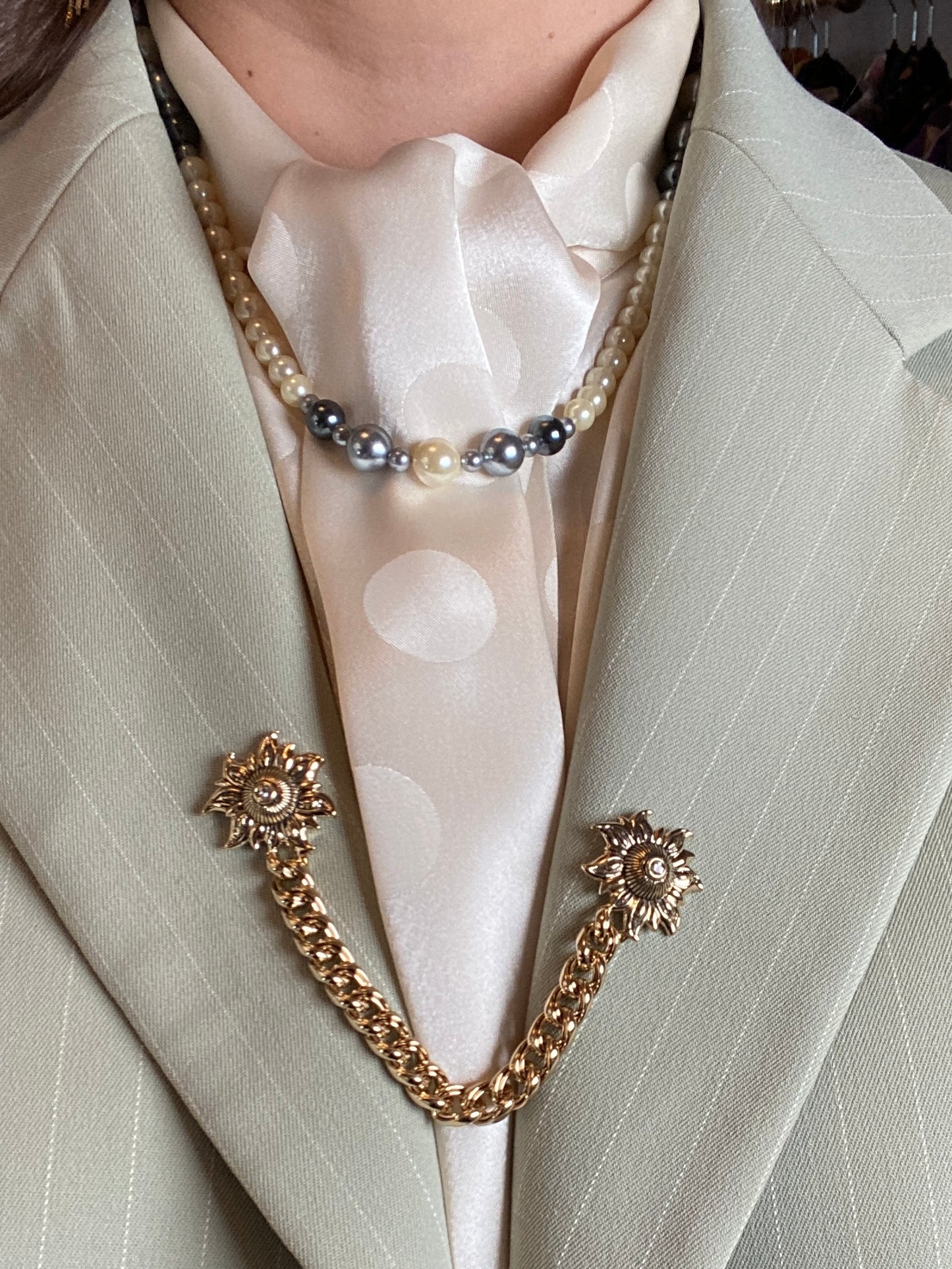 Collier Vintage en perles de verre nacrées