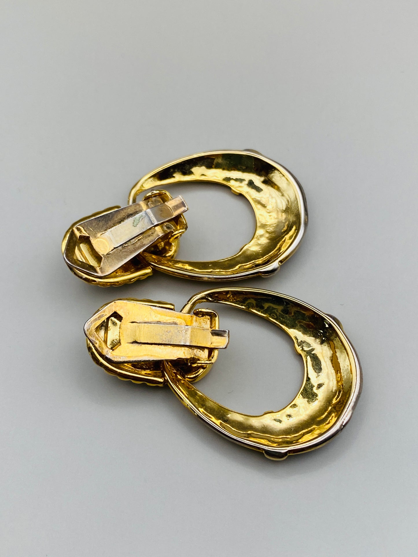 Clips Vintage dorés ovales avec émail bleu