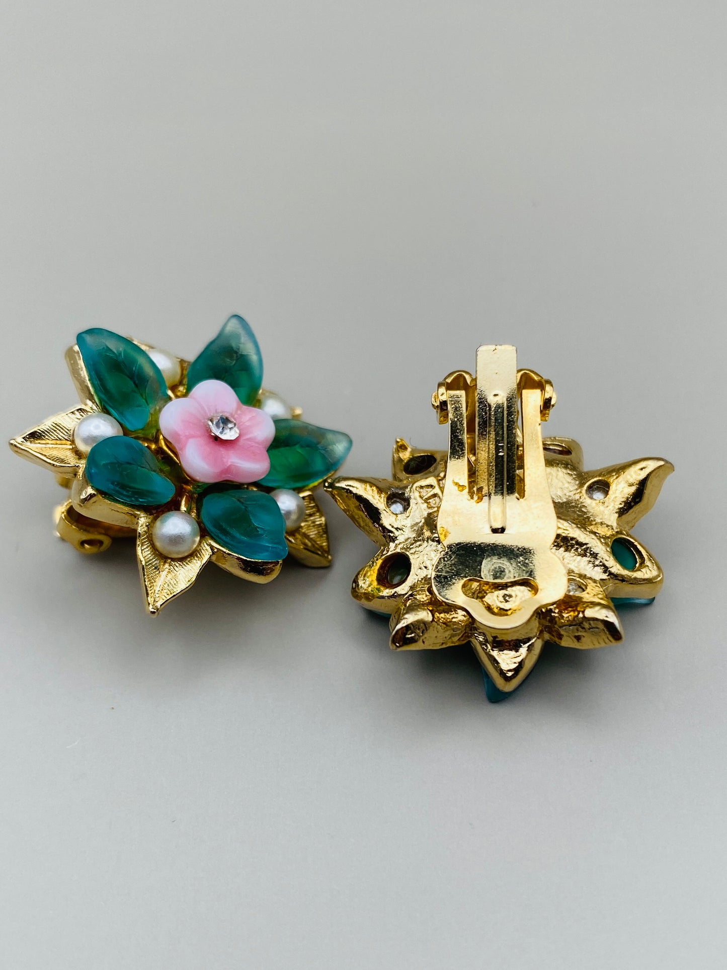 Clips Vintage 60s ART