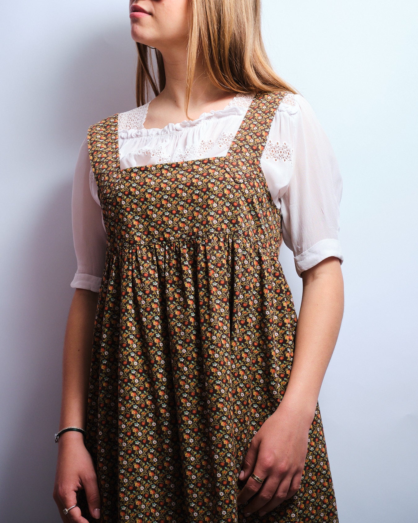 Chemisier vintage blanc – jeu de transparence & dos
