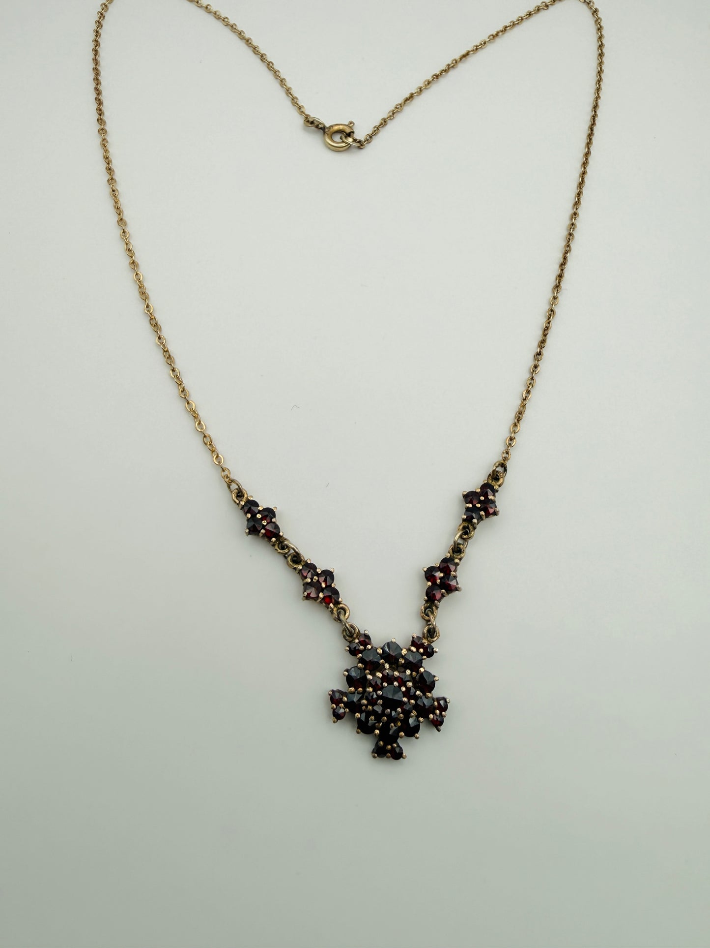 Collier vintage aux grenats rouge profond vermeil