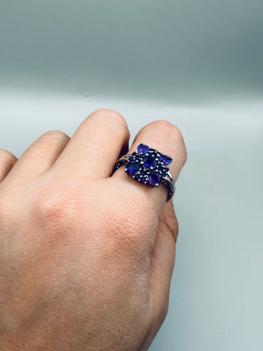 Bague vintage fleur en argent 925 & pierres violettes
