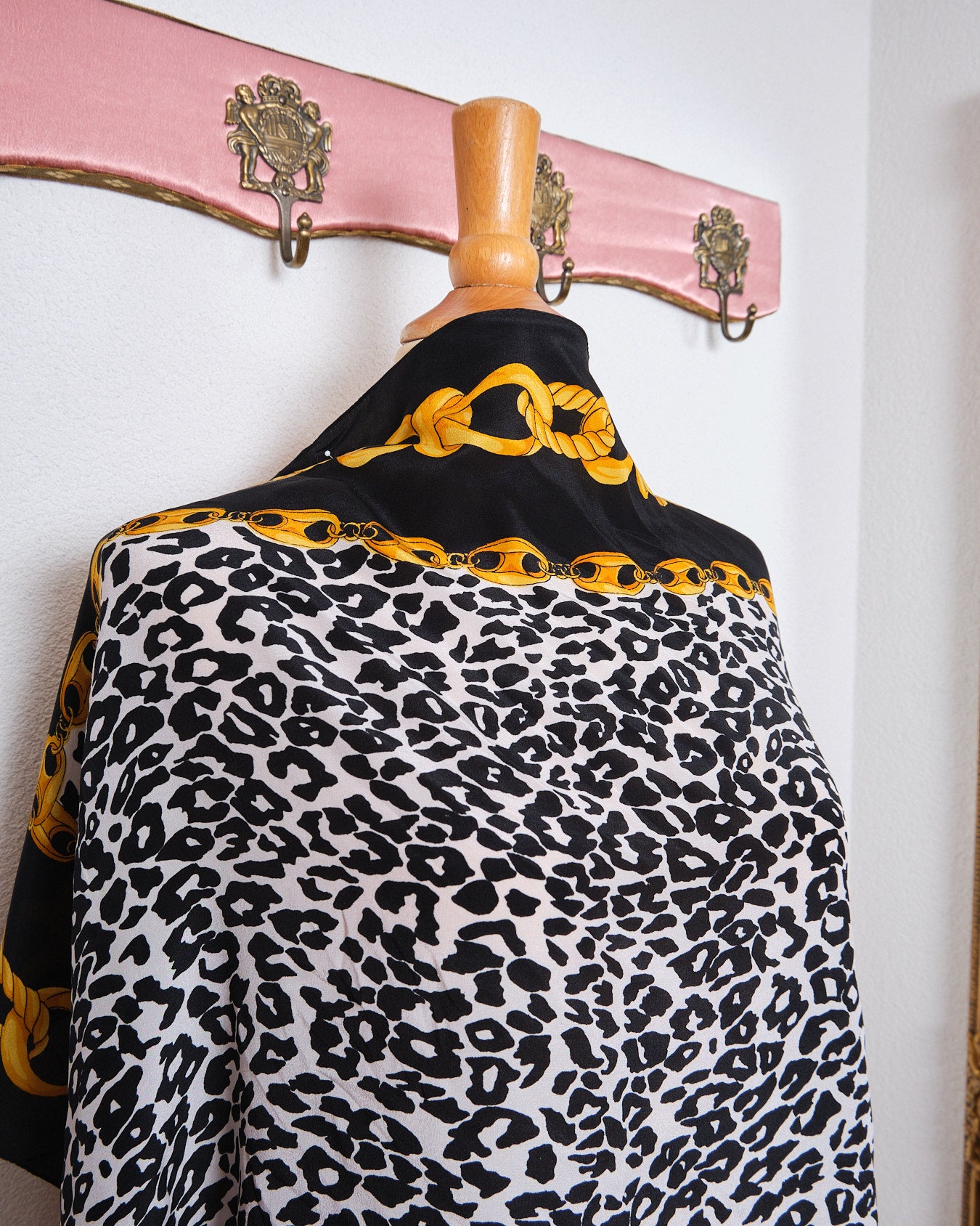 Grand foulard vintage 100% soie