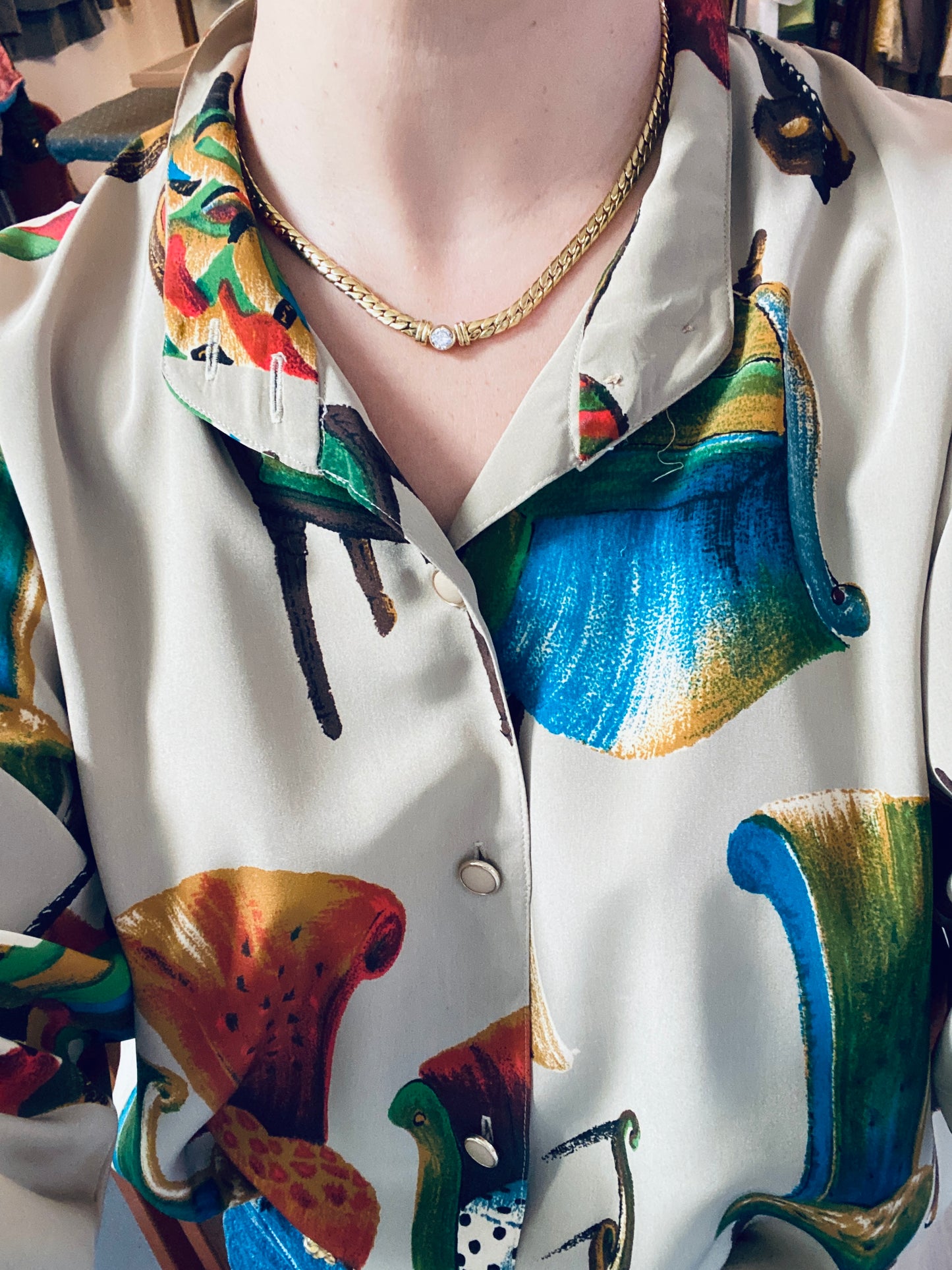 Collier vintage doré – Maille plate & pierre centrale