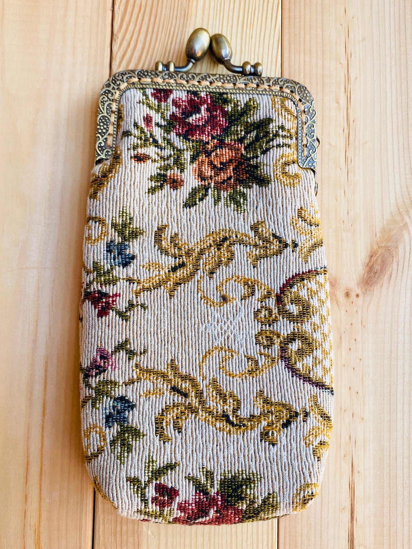 Porte-lunettes fait main