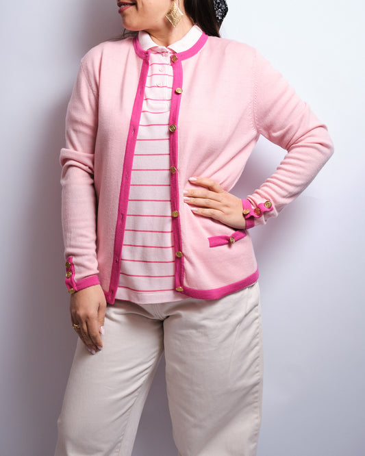Cardigan vintage en laine merino PEONIA– rose & fuchsia, détails boutons dorés 80s