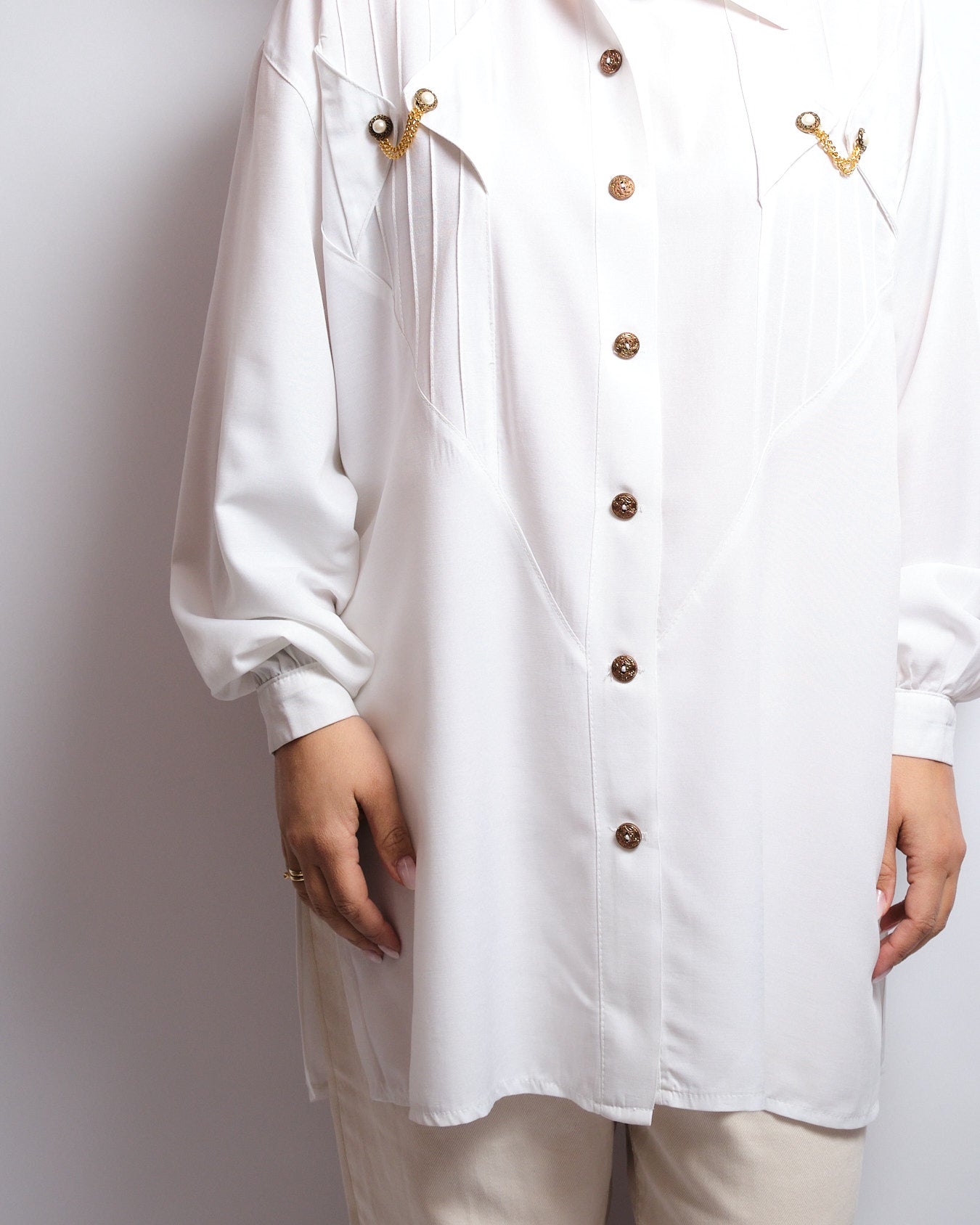 Vintage white 90s blouse – gold details, couture spirit