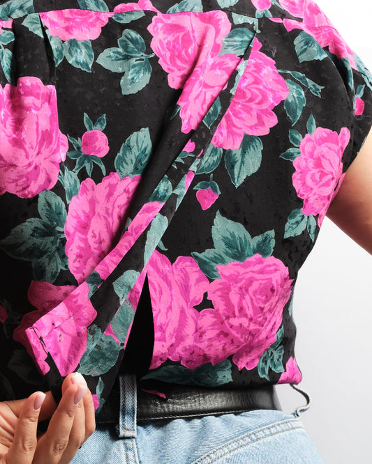 Chemisier crop vintage upcyclé en pure soie — pièce unique faite à la main