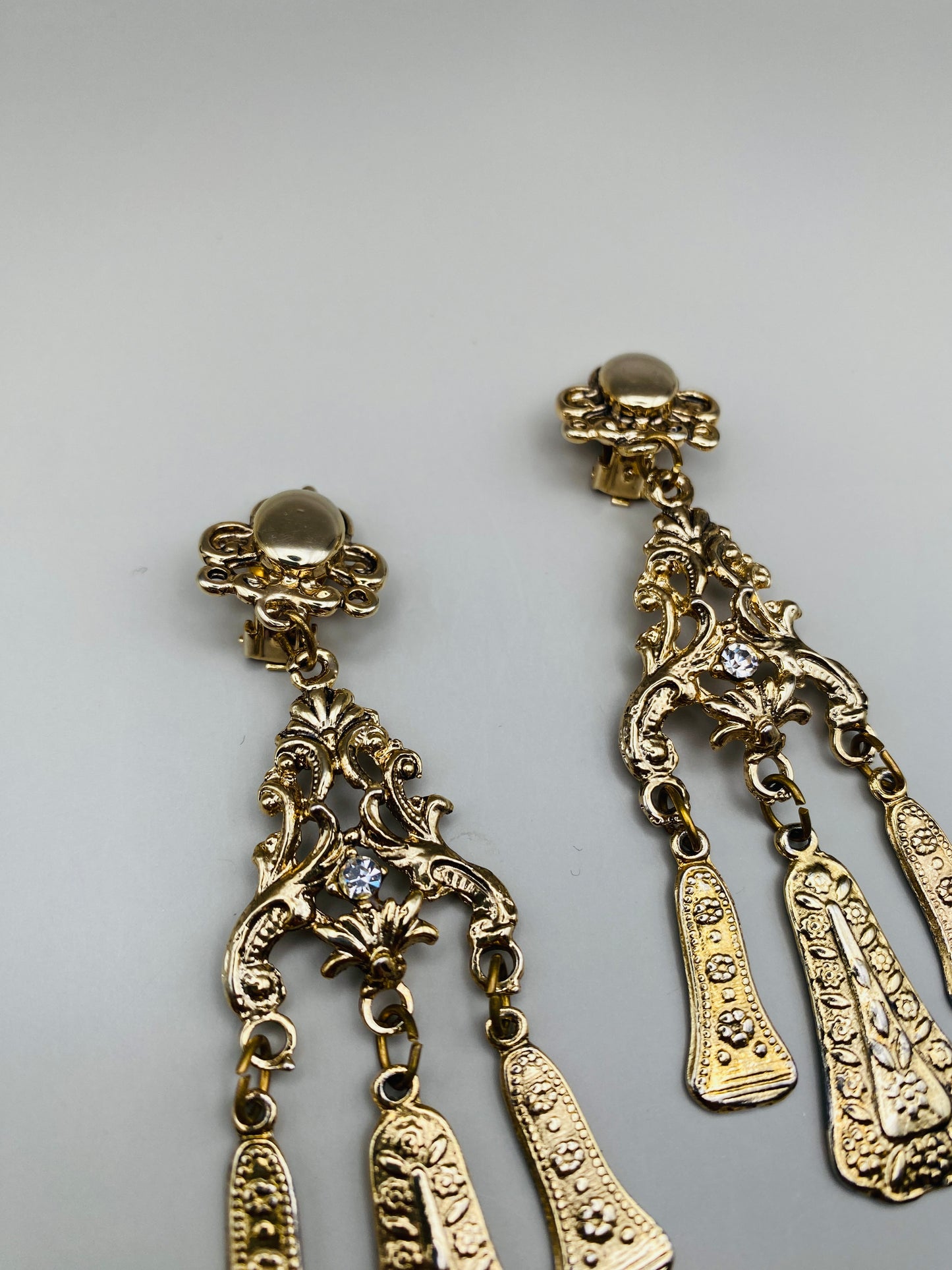 Clips Vintage pendants dorés style baroque