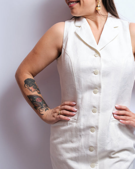 Robe vintage blanche texturée – esprit tailoring féminin C&A