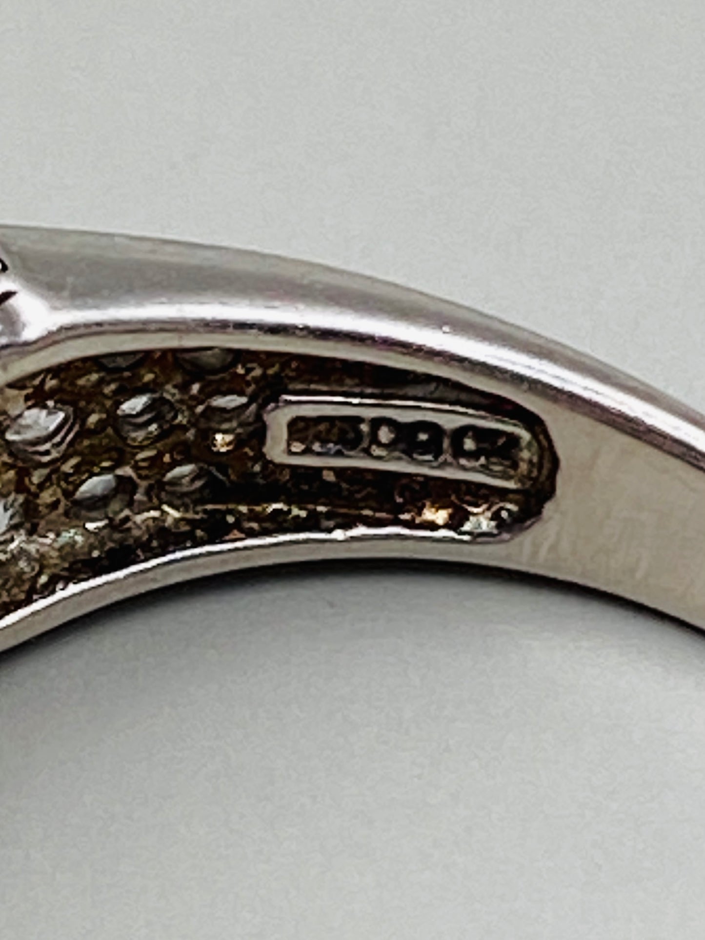 Bague cocktail en argent massif 925, pierre rose taille carrée, design statement