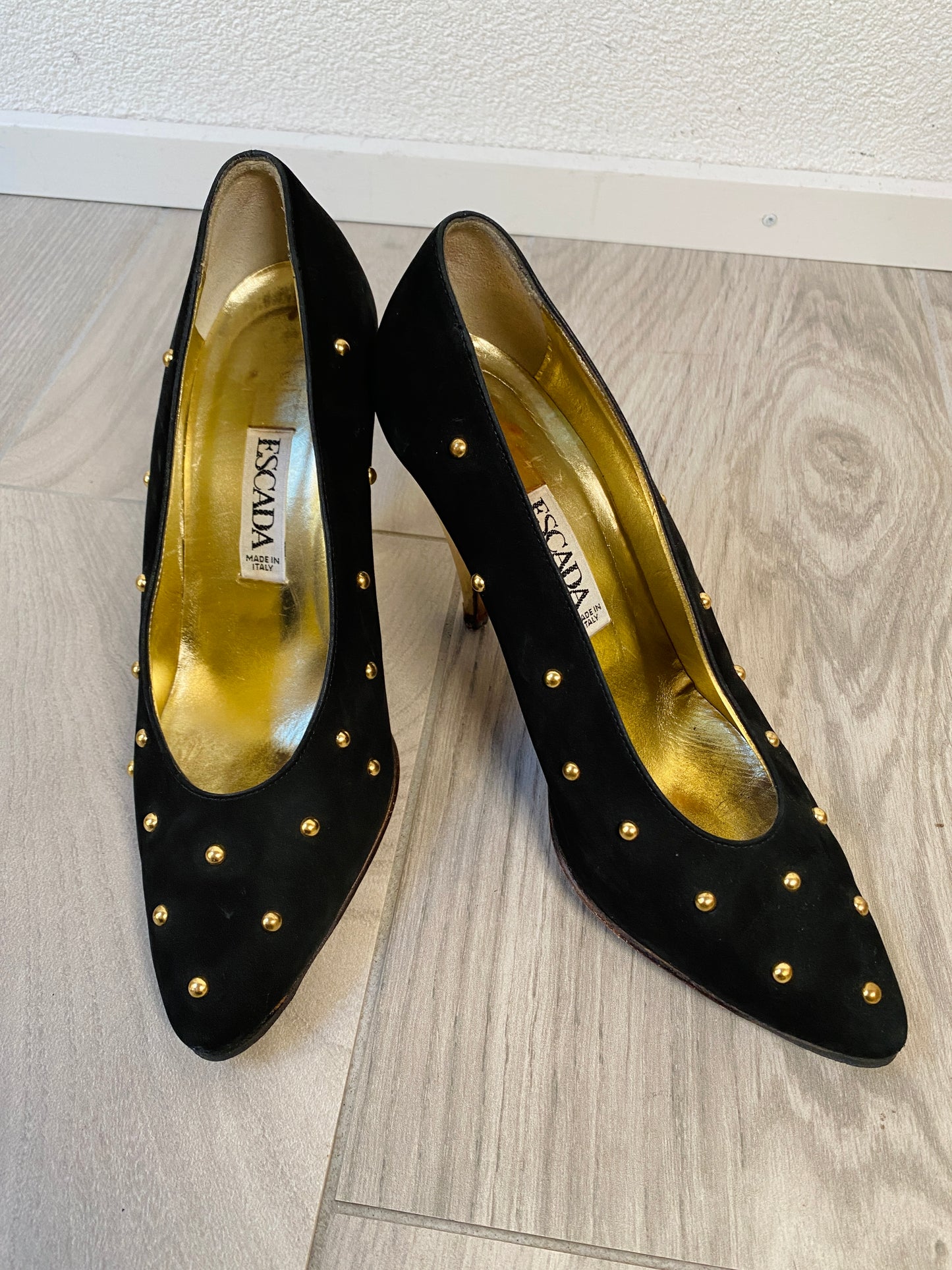 Escarpins Vintage 80s ESCADA en daim