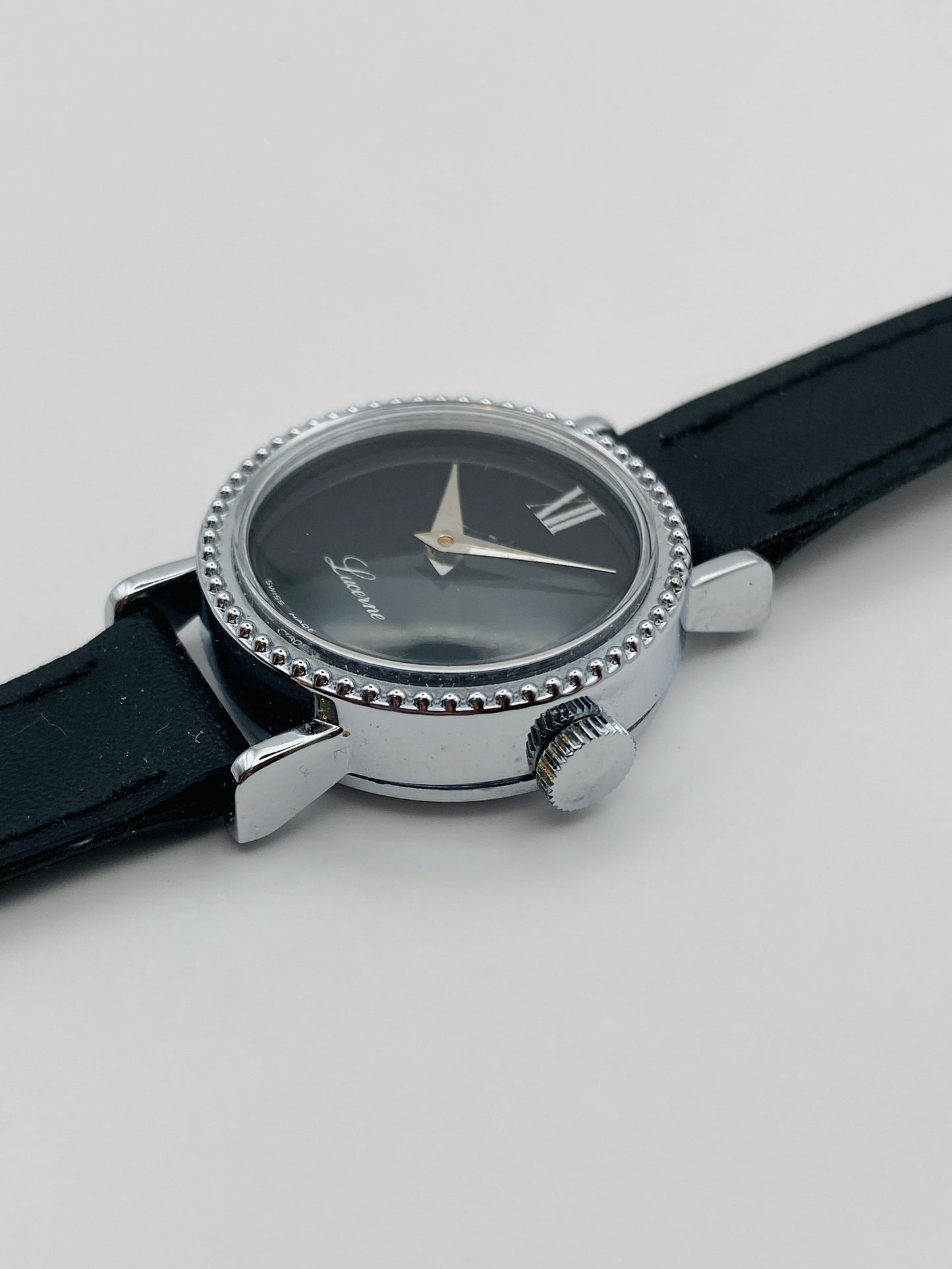 Montre vintage mécanique Lucerne – New Old Stock – Swiss Made