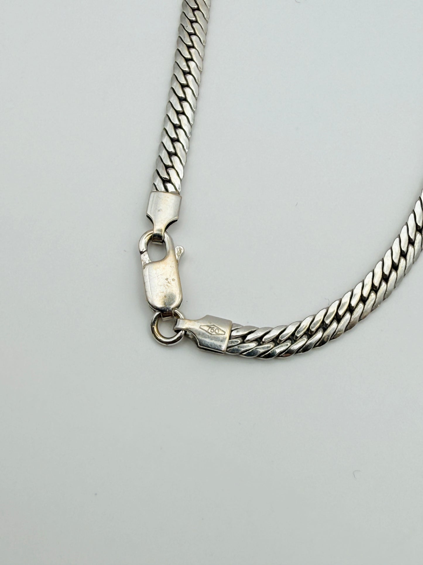 Collier gourmette texturée en or blanc 750 18k
