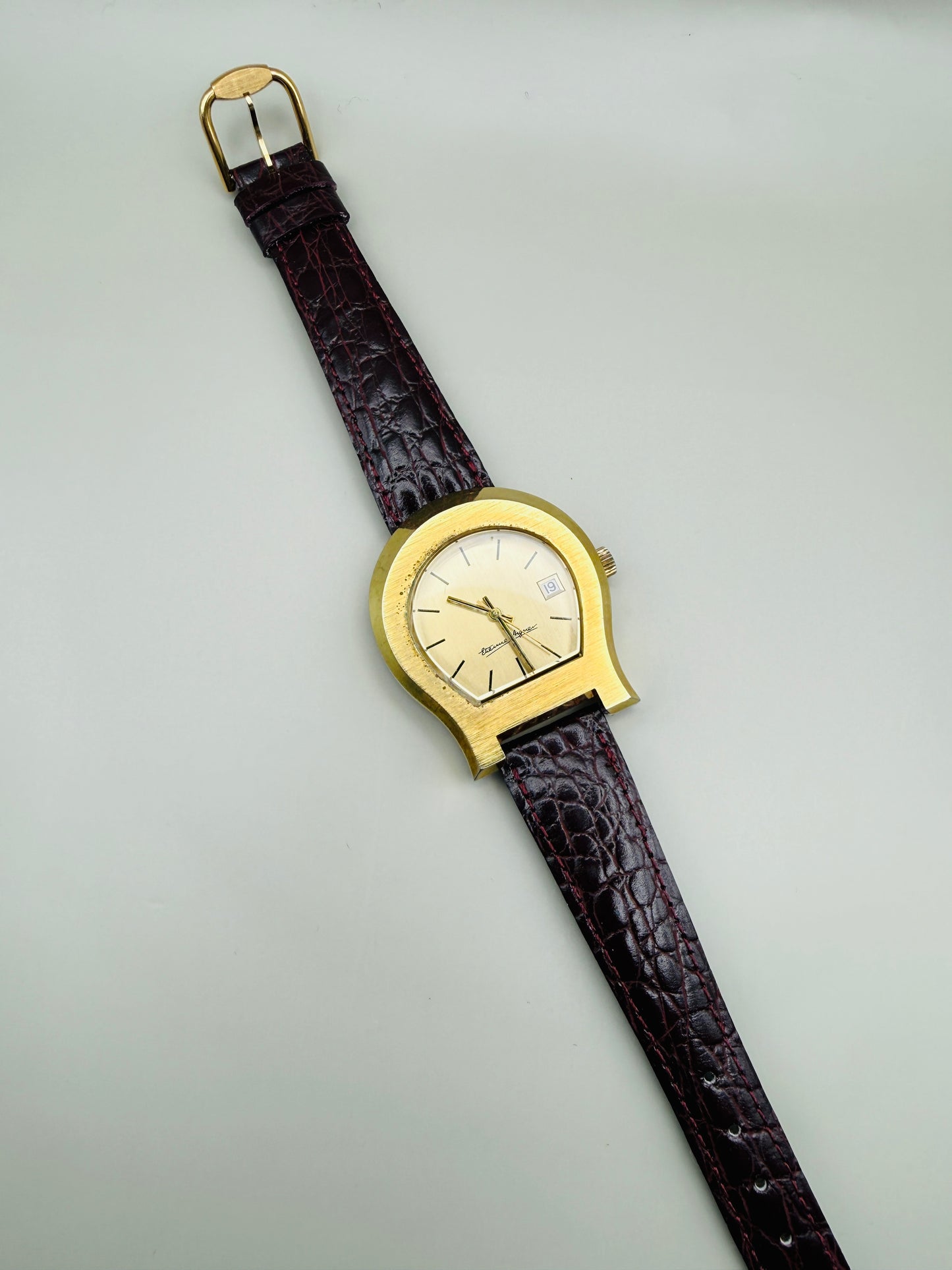 Montre vintage Étienne Aigner – automatique & design sculptural