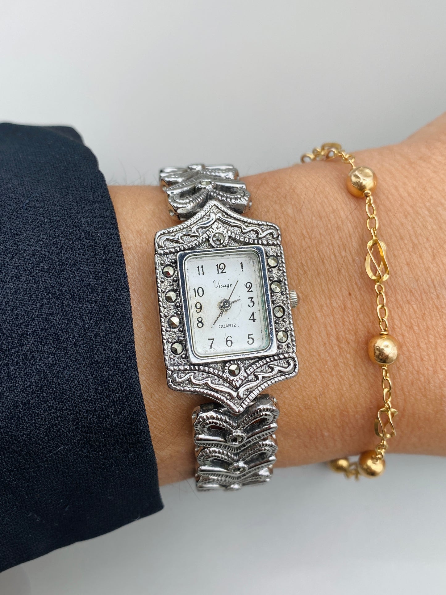 Montre Visage Quartz 90s – Style Art Déco Vintage