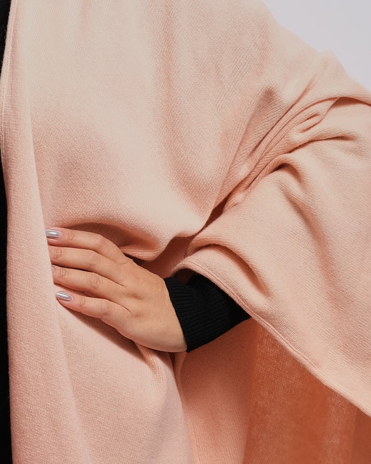 Poncho en laine couleur corail — Coupe ample & drapée