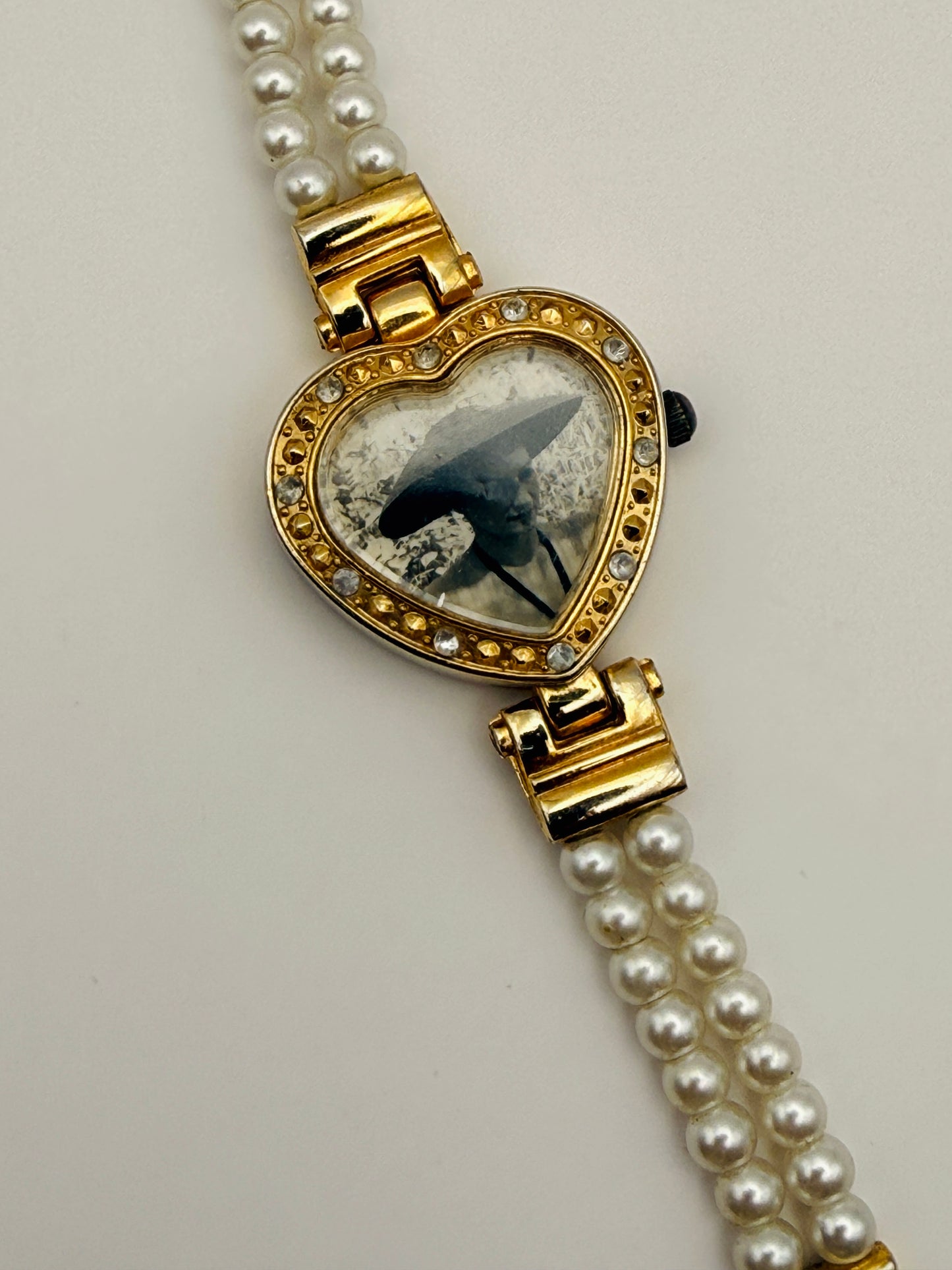 Montre-bijou vintage upcyclée – personnalisable