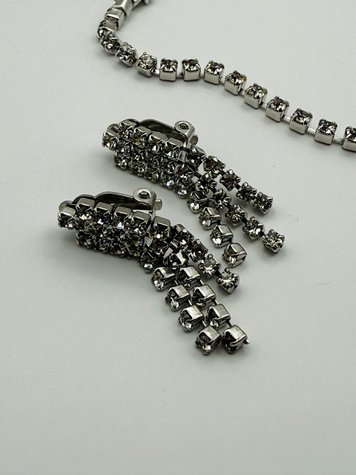 Collier rivière de strass & clips assortis vintage années 1960