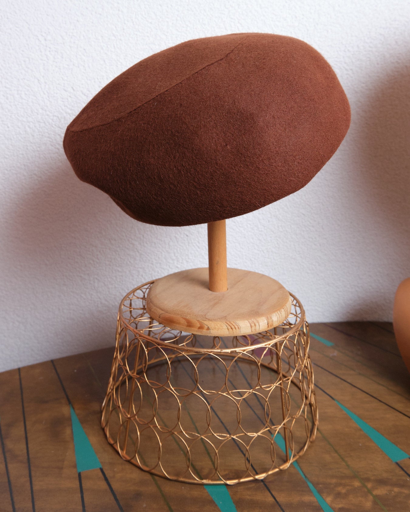 Béret vintage brun en laine feutrée