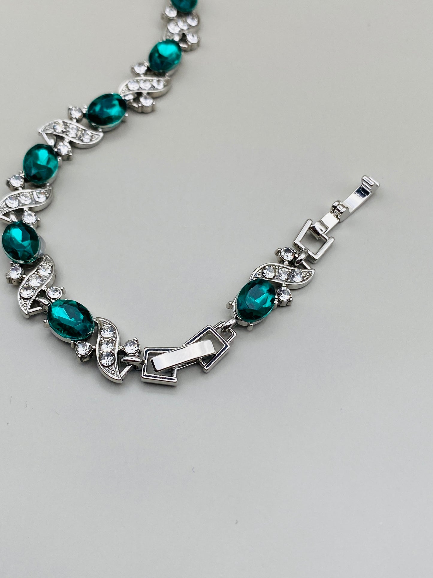 Bracelet vintage articulé monture argentée