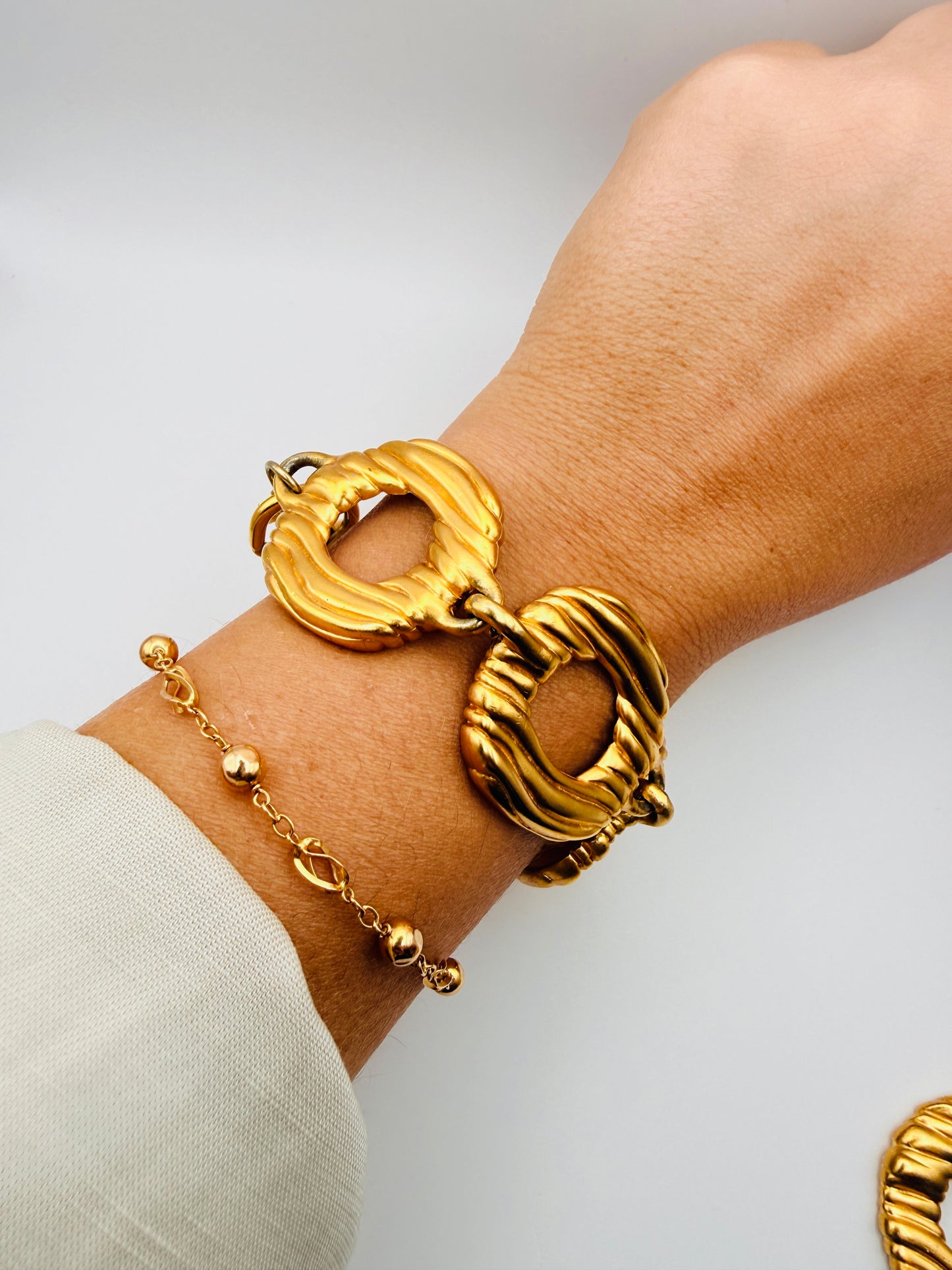 Parure vintage Anne Klein – Bracelet et boucles d’oreilles dorés