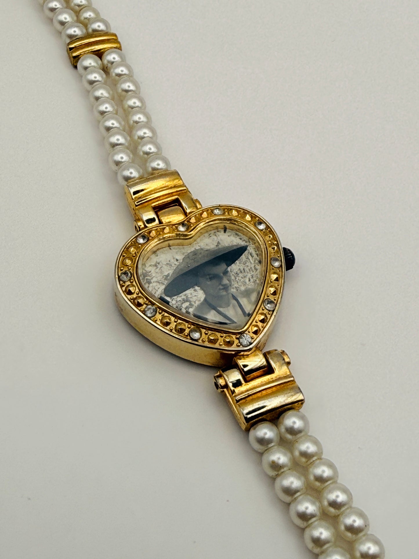 Montre-bijou vintage upcyclée – personnalisable