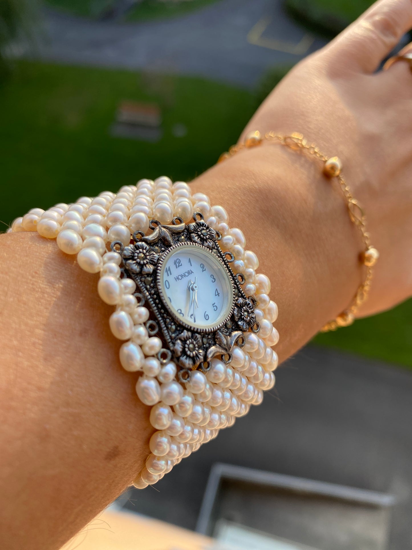 Montre Vintage Honora perles d’eau douce