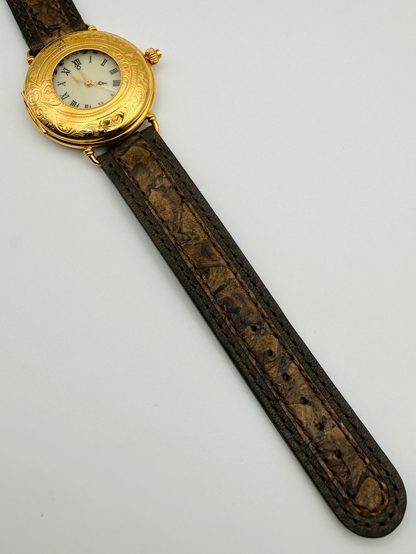 Montre vintage New Old Stock à quartz swiss made