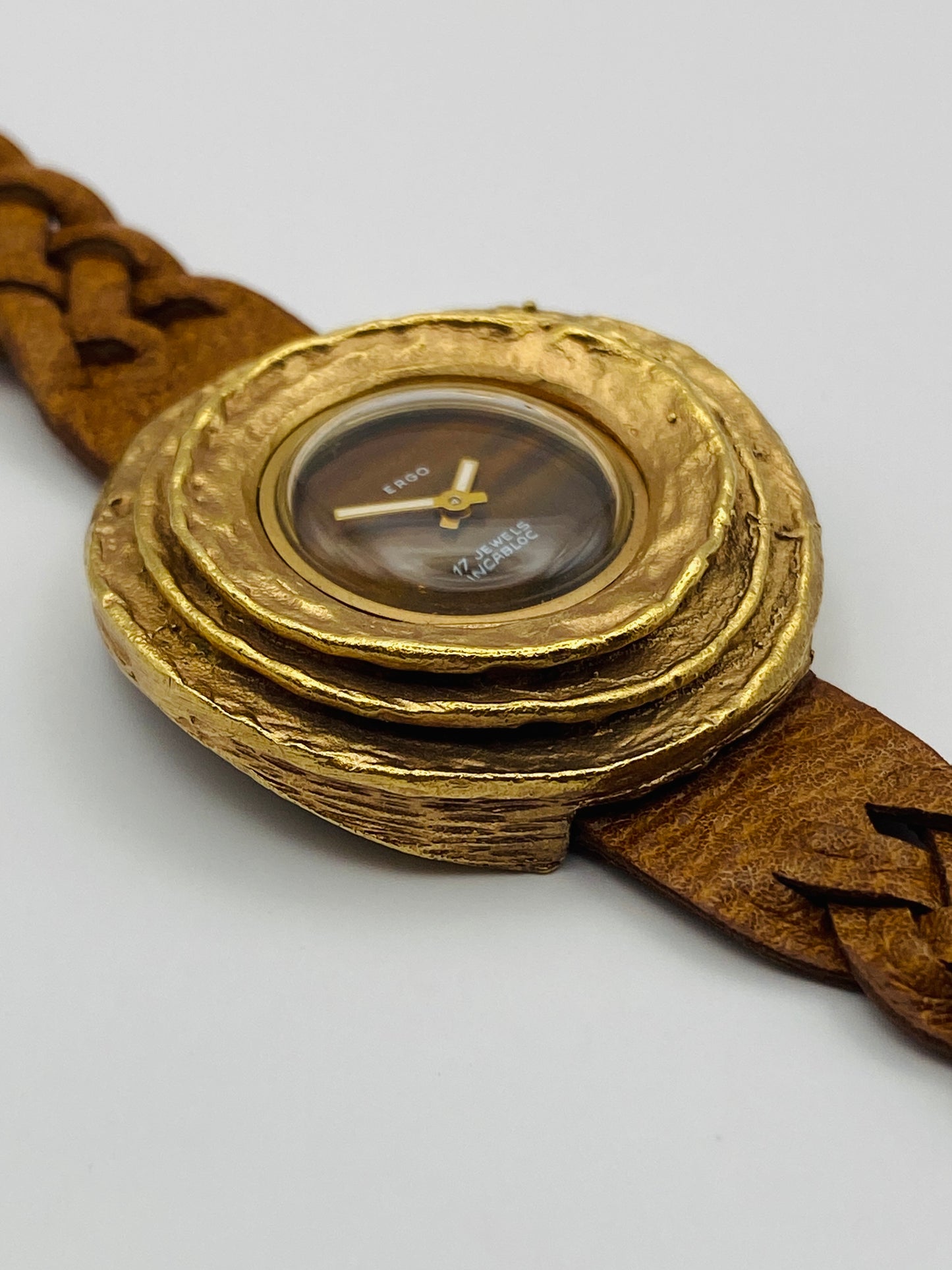 Montre vintage mécanique Ergo – New Old Stock – 17 rubis – Incabloc – Swiss Made