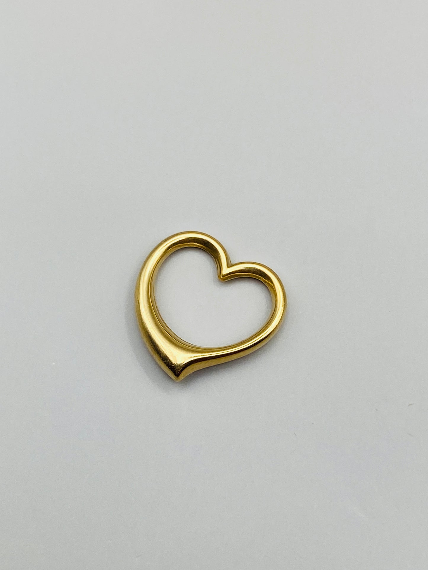 Pendentif vintage cœur ajouré en or 18 carats