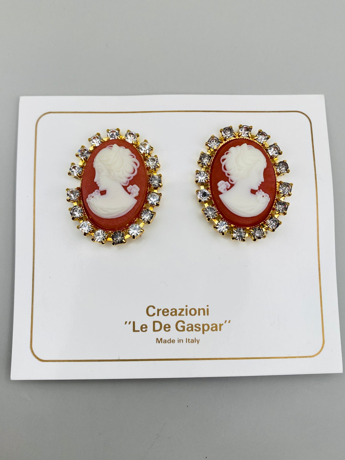 Vintage Italian cameo clip-on earrings – Le De Gaspar