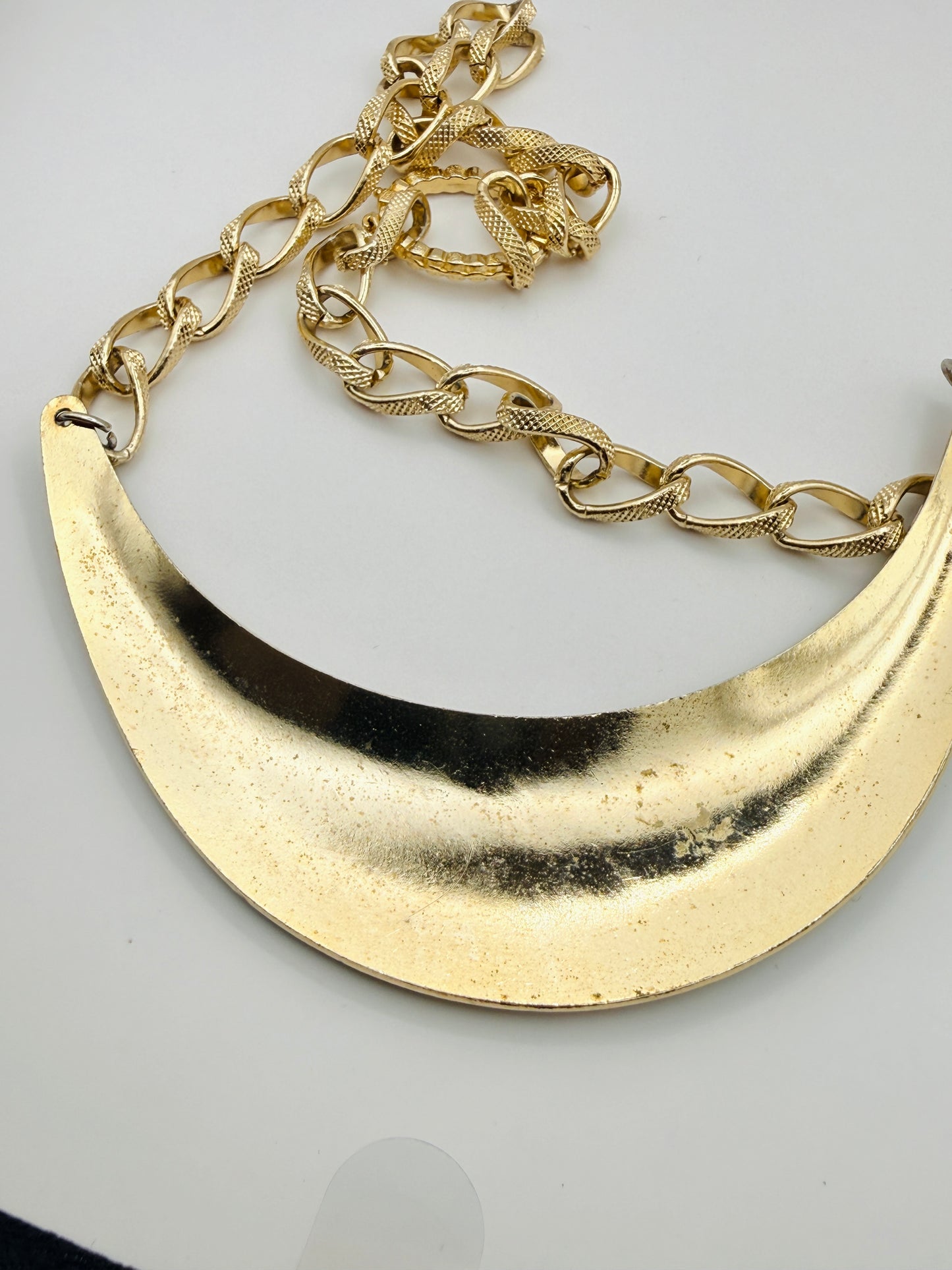 Collier plastron vintage émaillé