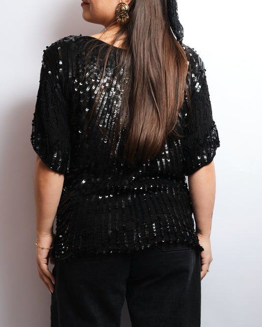 Top vintage en sequins sur soie 70s – noir intense, pièce soirée iconique