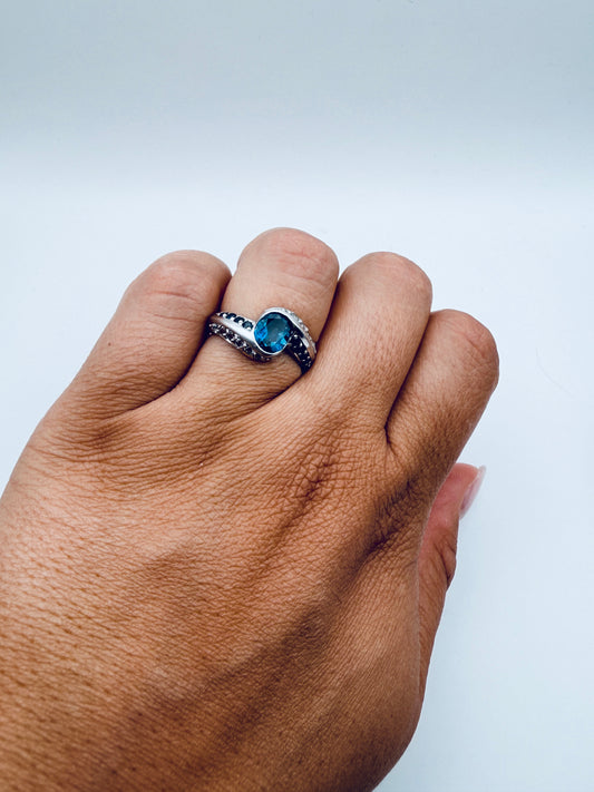 Bague argent 925, pierre bleue et oxydes