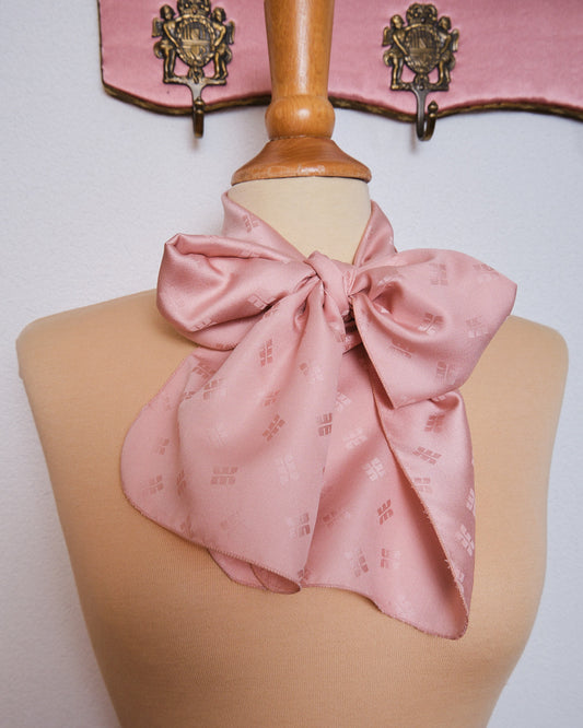 Grand foulard vintage en polyester satiné