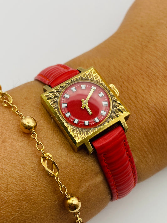 Montre vintage mécanique – New Old Stock – Bracelet Fendi en cuir neuf