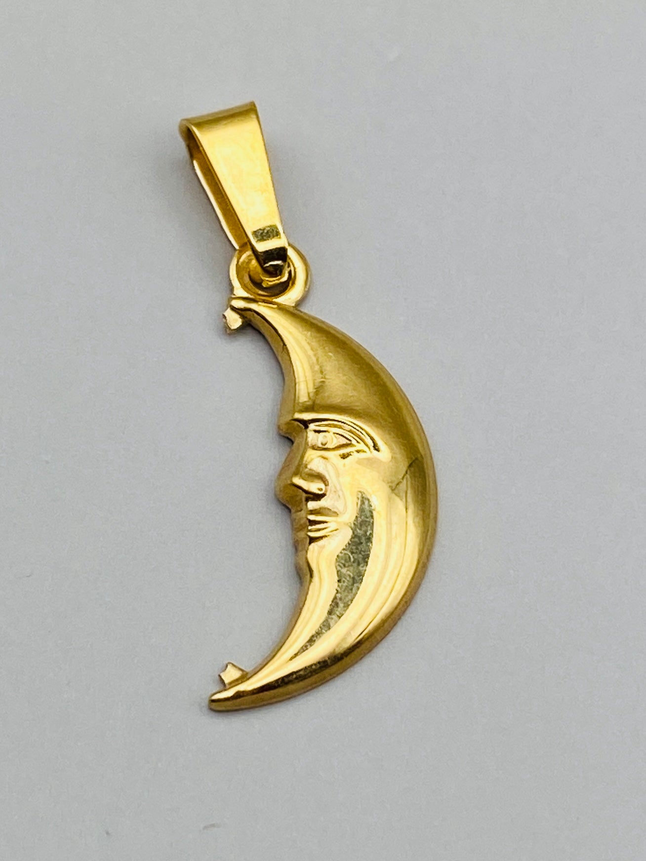 Duo de pendentifs vintage Soleil & Lune en or 18 carats