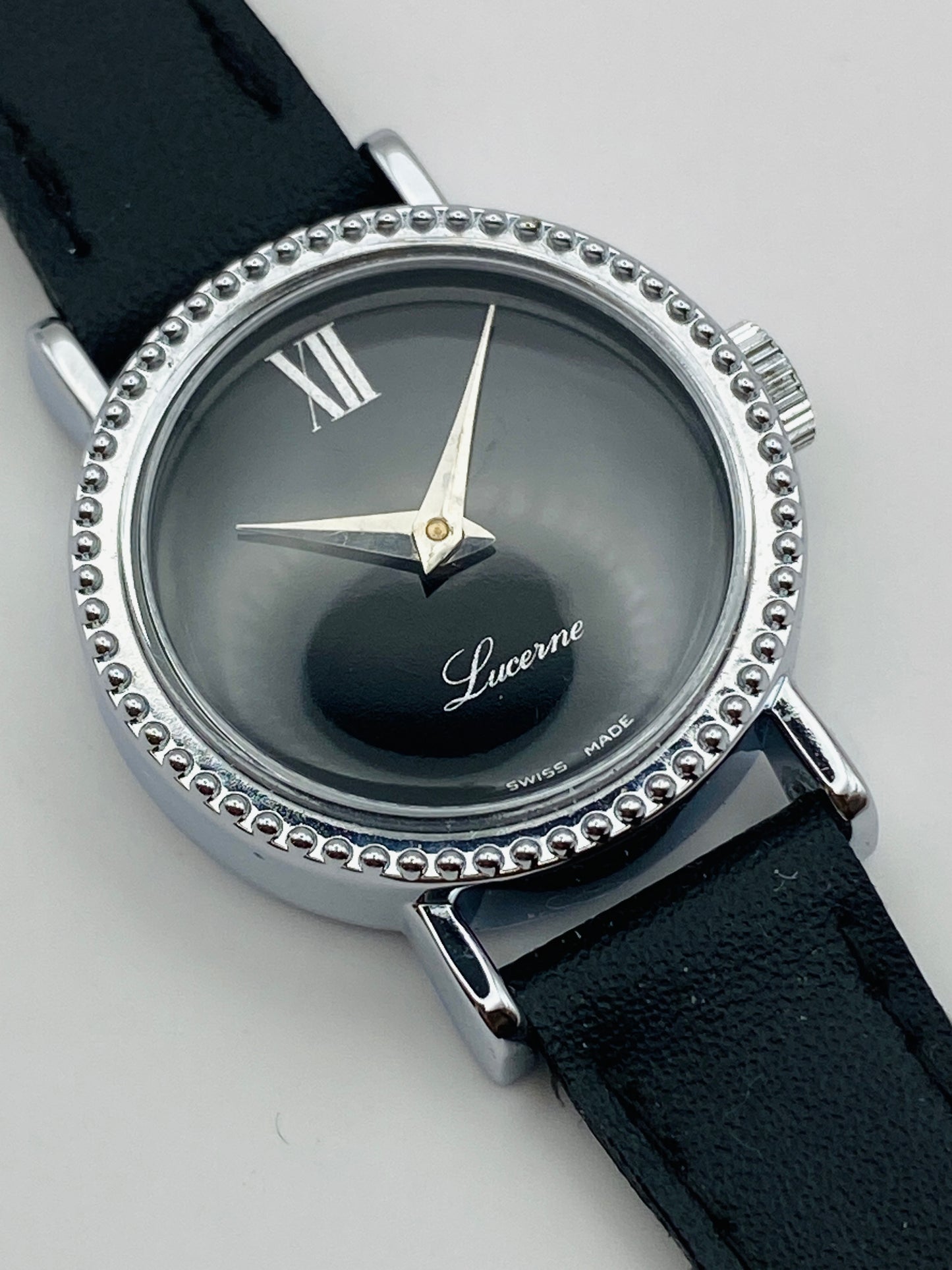 Montre vintage mécanique Lucerne – New Old Stock – Swiss Made