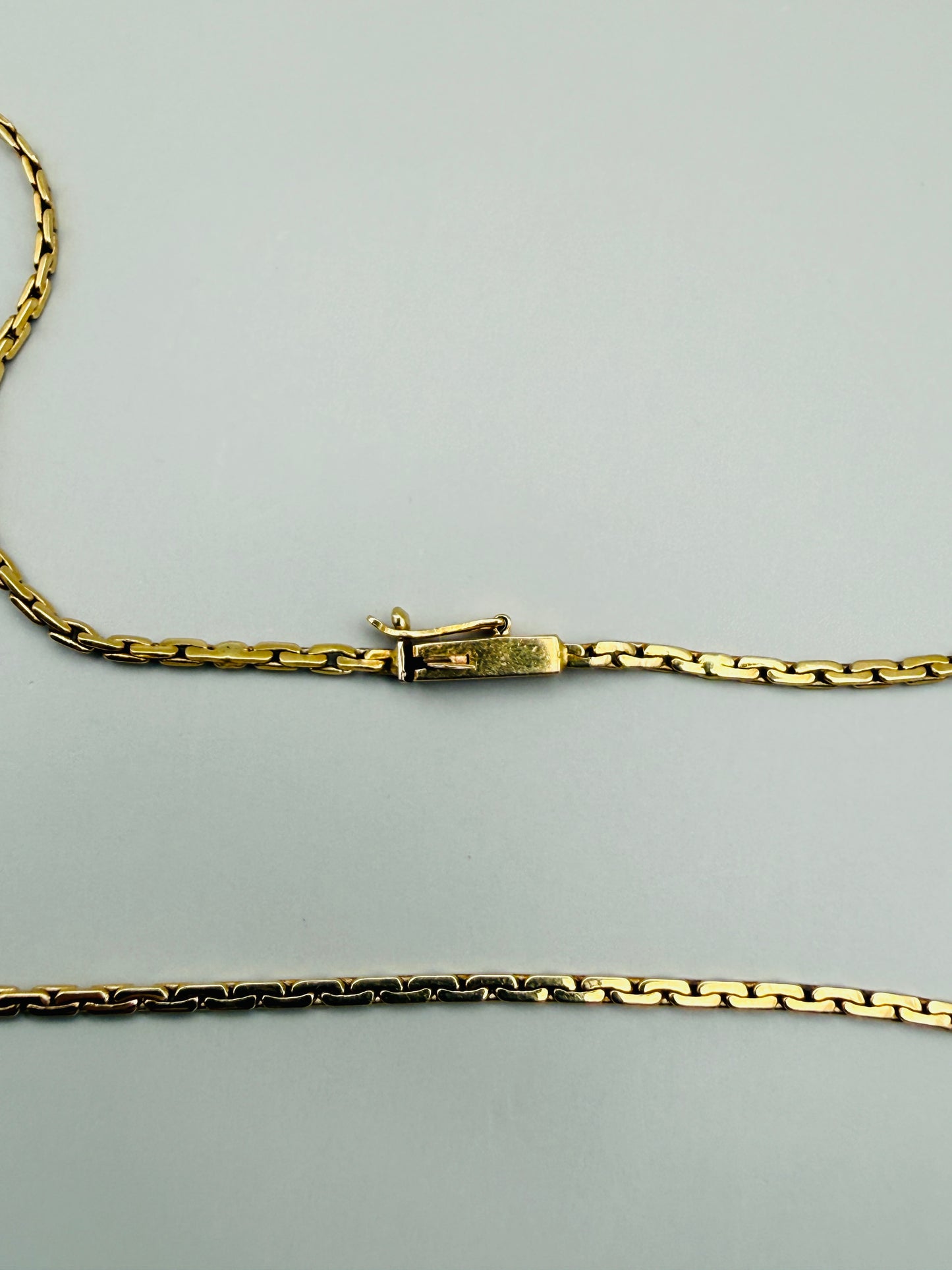 Collier vintage diamants en or 18 carats – ligne de lumière