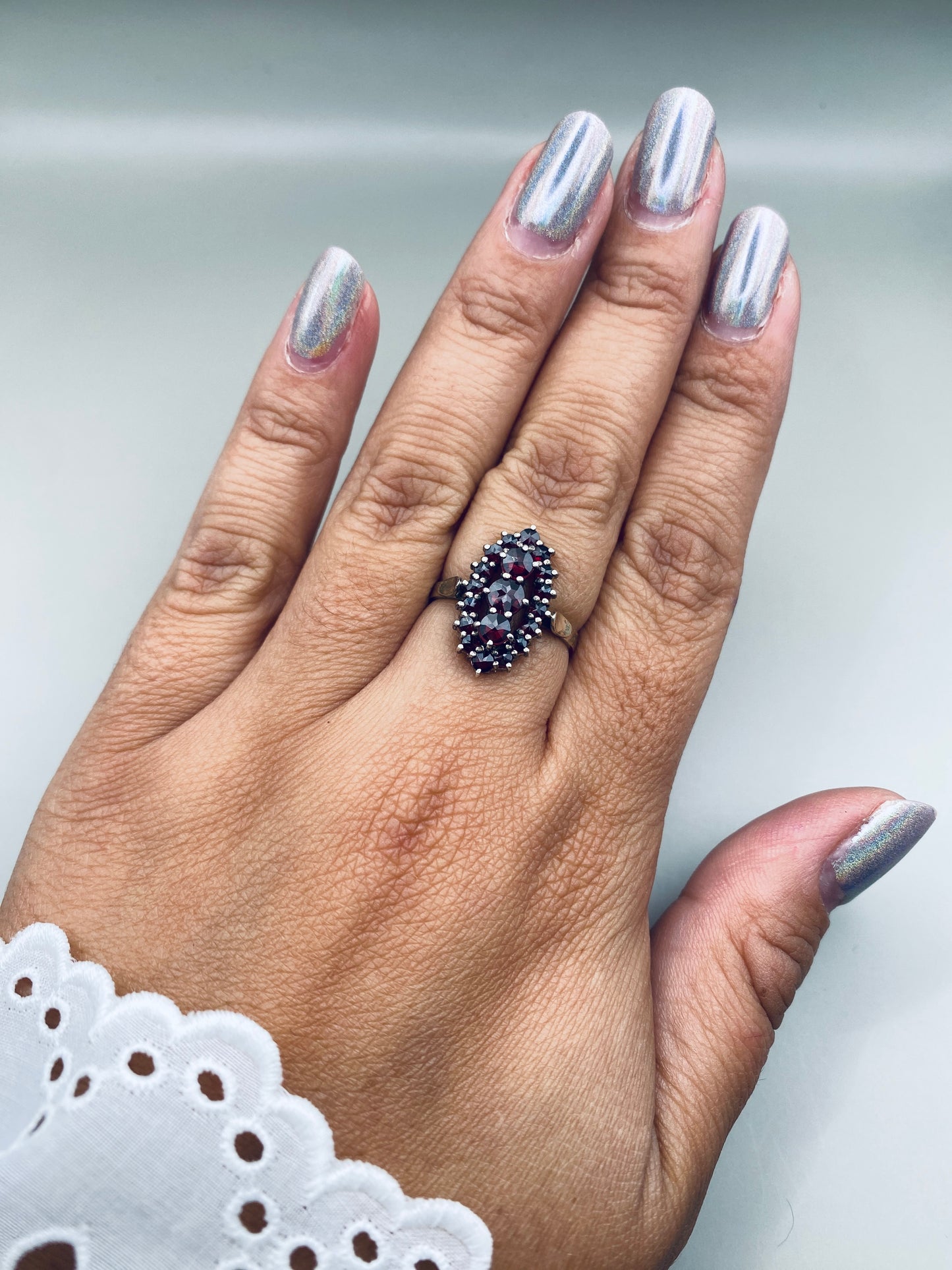 Bague allongée vintage grenats, monture argent 800 Plaquée or