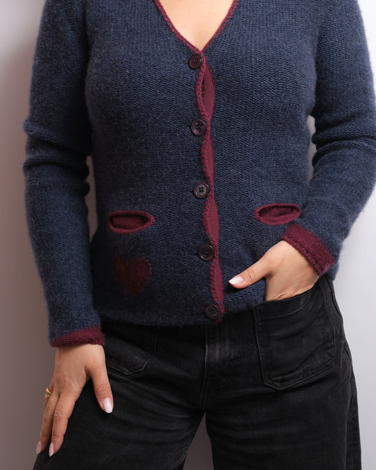 Cardigan vintage en cachemire 90s – douceur & détails délicats