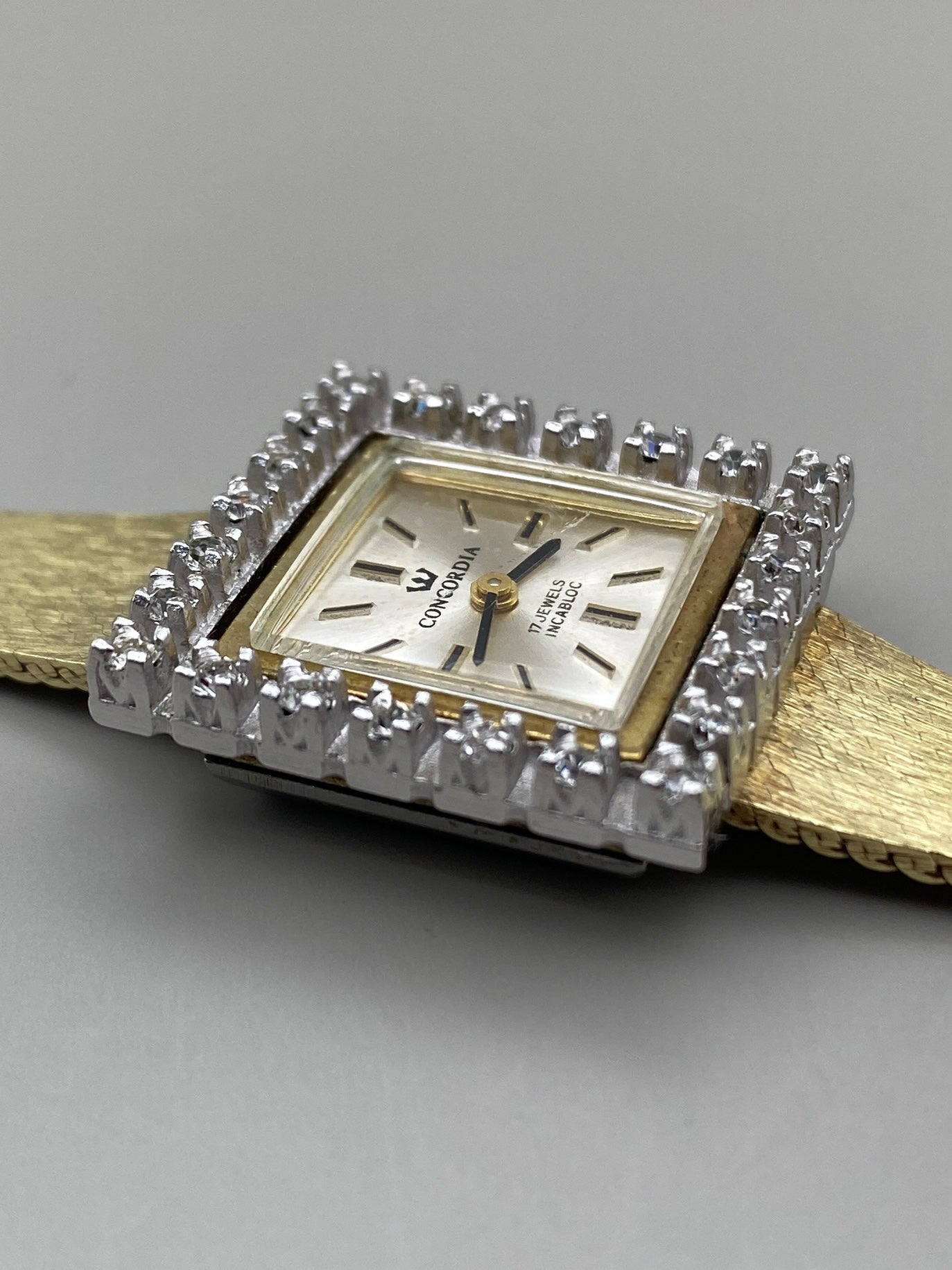 Montre Concordia Vintage mécanique – 17 Jewels Incabloc 60-70s