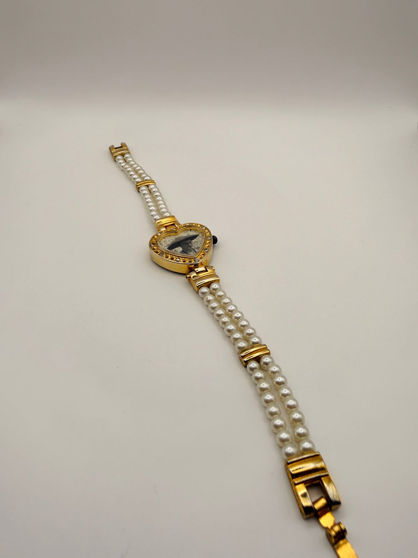 Montre-bijou vintage upcyclée – personnalisable