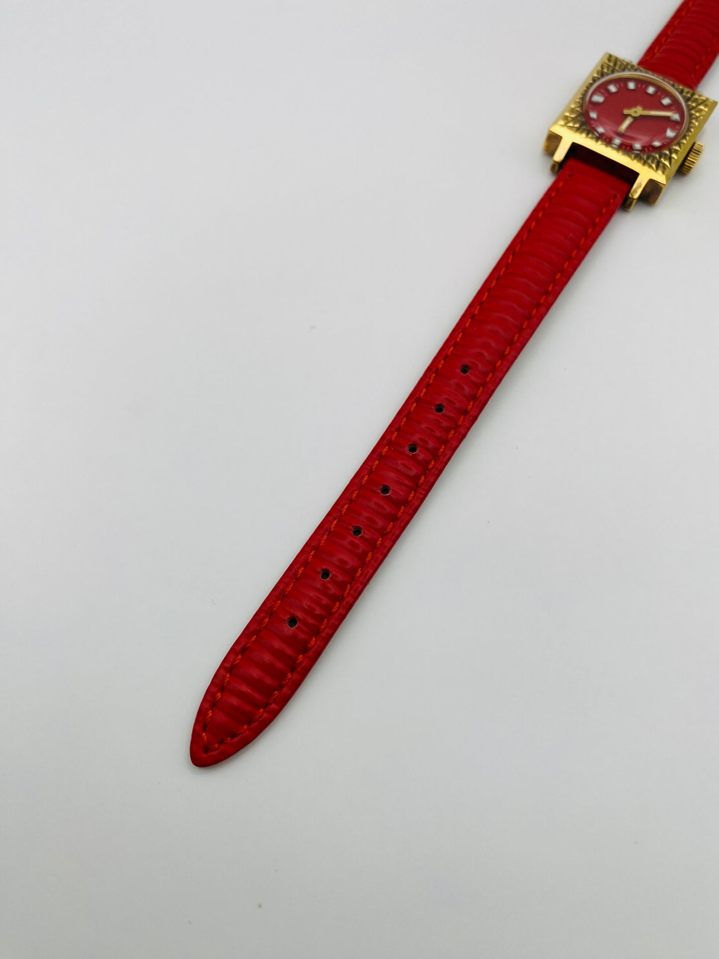 Montre vintage mécanique – New Old Stock – Bracelet Fendi en cuir neuf
