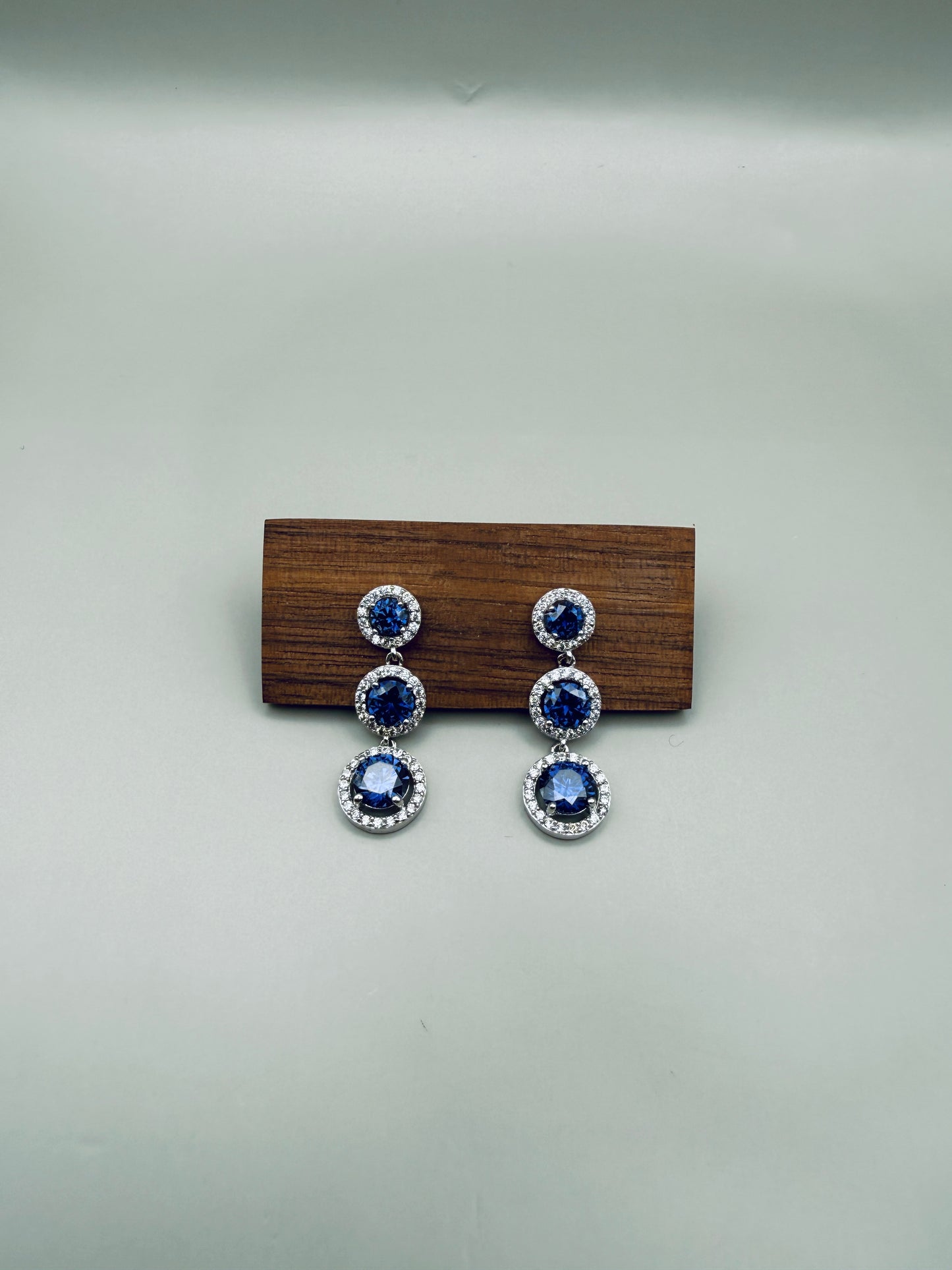 Vintage Dangle Earrings in 925 Silver & Blue Stones – Deep Shine