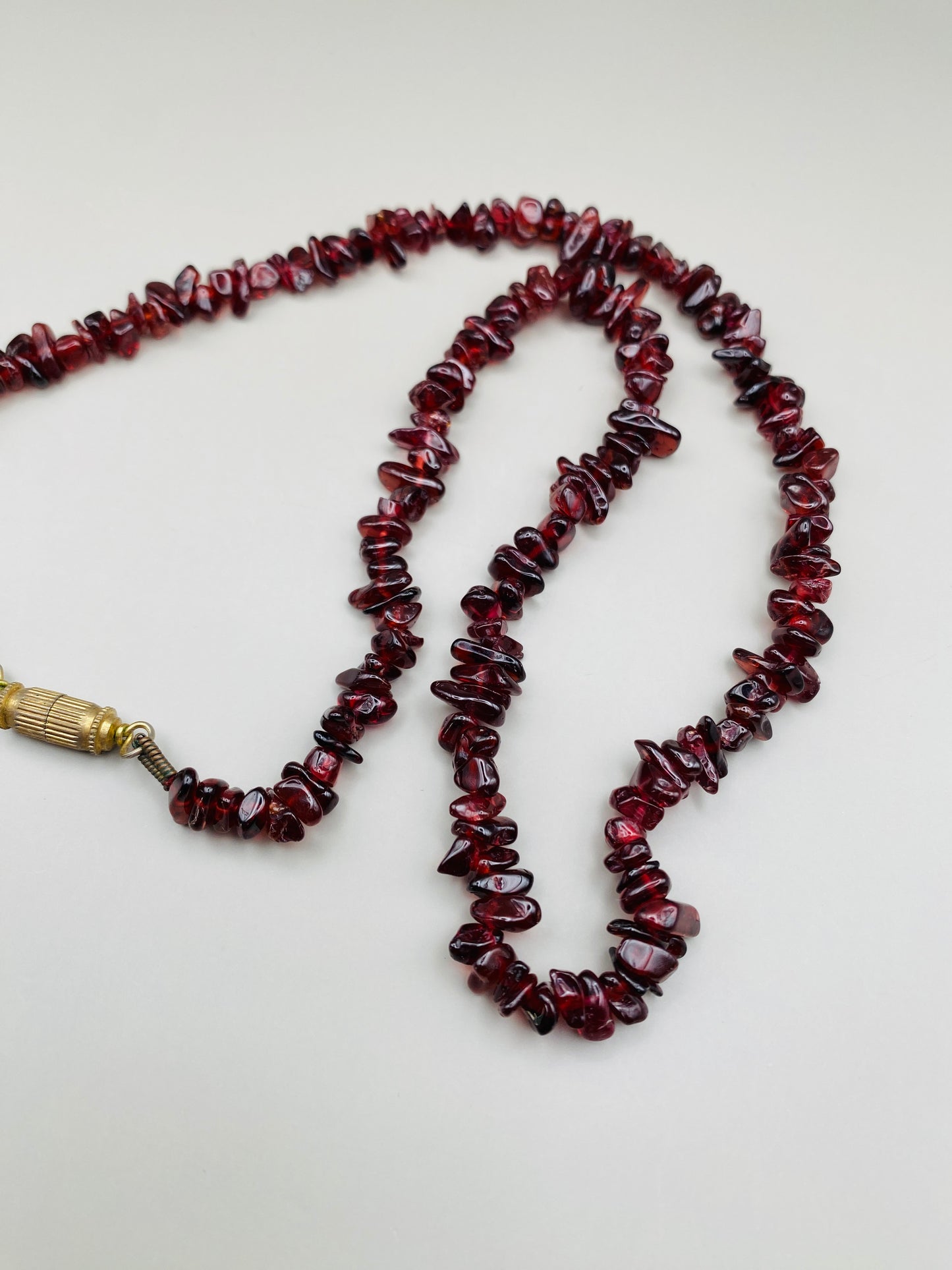 Set collier et bracelet grenats chips